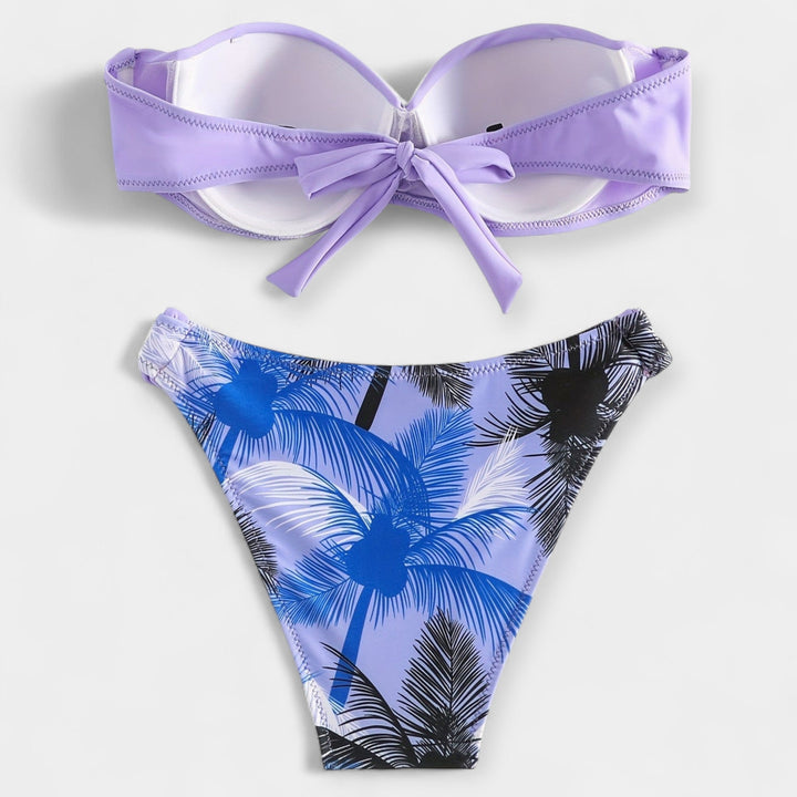 Sexet bikiny s otevřeným zadním dílem a stylem