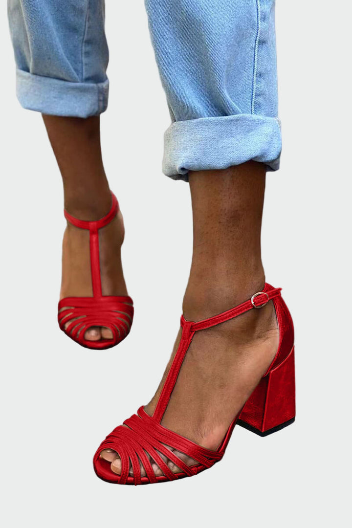 Elegantní sandály s T-páskem