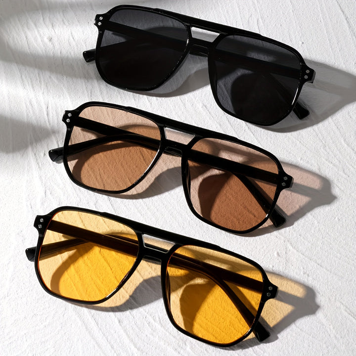 Kvadrové brýle s nýty