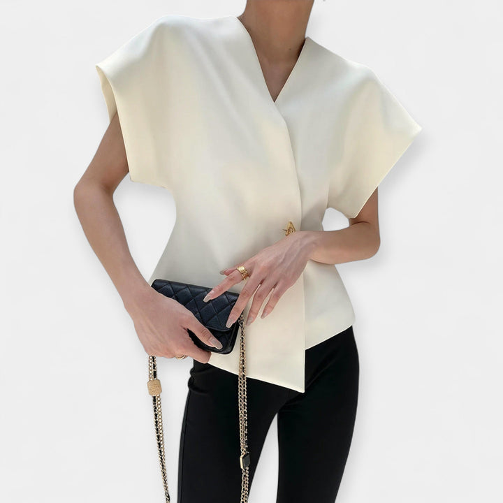 Minimalistický elegantní top