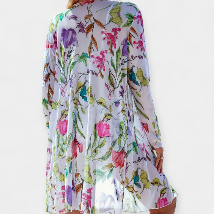 Vysoké bikinové kalhotky a plážové oblečení