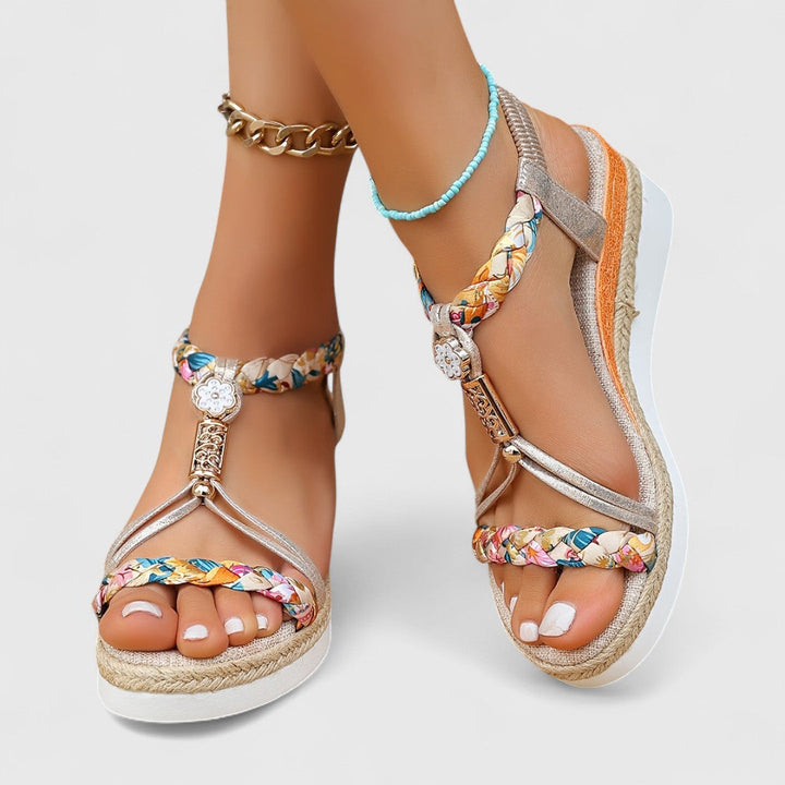 Lenka - Pohodlné sandály na klínku