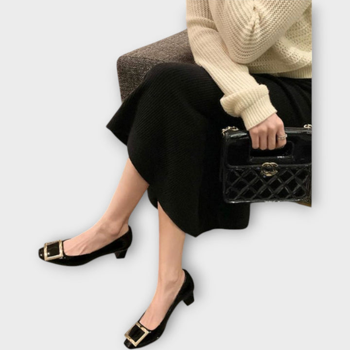 Elegantní sandály s mírným podpatkem a čtveratou špičkou