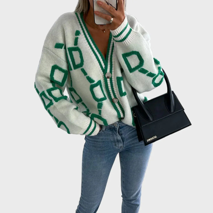 Moderní Pletená Vesta s Geometrickým Vzorem