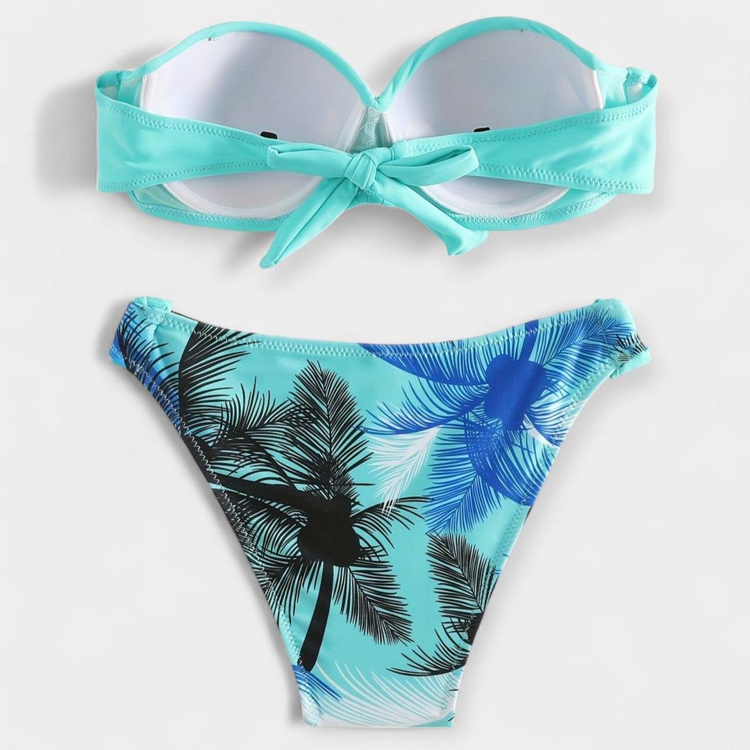 Sexet bikiny s otevřeným zadním dílem a stylem