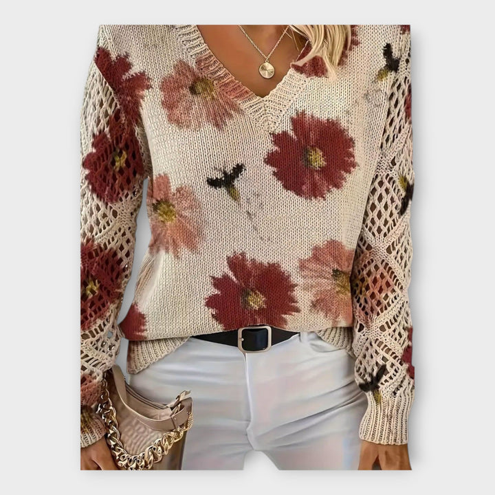 Pletená Blůza s Krajkovými Detaily