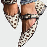 Baleríny s špičatou špičkou a leopardími pásky