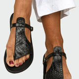 Sandály s T-páskem a texturou