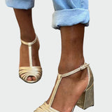 Elegantní sandály s T-páskem