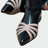 Geometrické kotníkové boty s špičatou špičkou