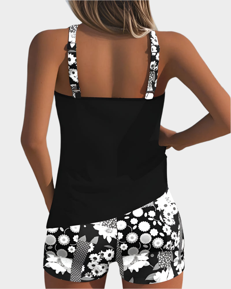 Pohodlné dvoudílné plavky s květinovým designem