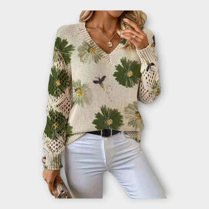 Pletená Blůza s Krajkovými Detaily