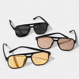 Kvadrové brýle s nýty