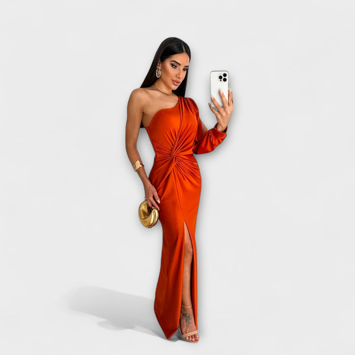 Julie - Elegantní šaty s Rafinovaností