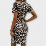 Stylové šaty s leopardím vzorem
