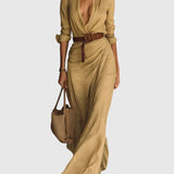 Klara – Šaty s elegantním výstřihem