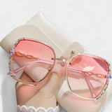 Dámské sluneční brýle s gradientním efektem