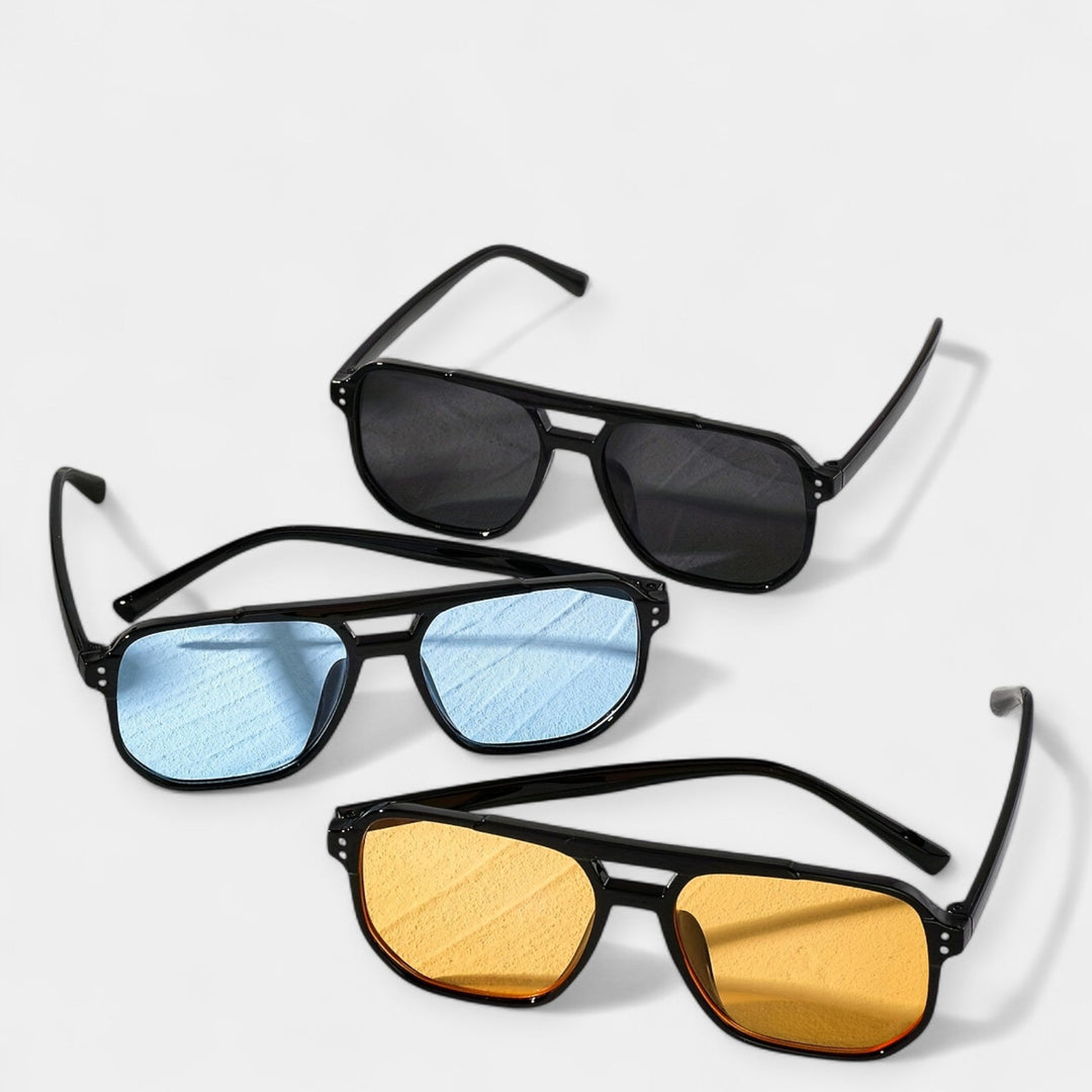 Kvadrové brýle s nýty