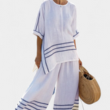 Overal s širokými pruhy a asymetrickým střihem - moderní a pohodlný styl