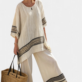 Souprava Středomoří Daisy z bambusového lnu s elegantními červenými a zelenými pruhy