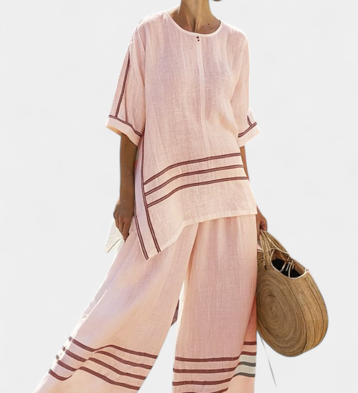 Overal s širokými pruhy a asymetrickým střihem - moderní a pohodlný styl