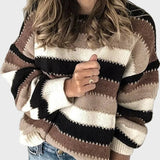 Pletený rolák se pruhovaným designem