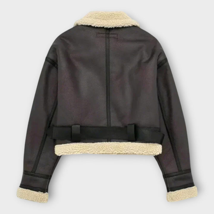 Kožená Krátká Bunda s Kožešinou a Páskem