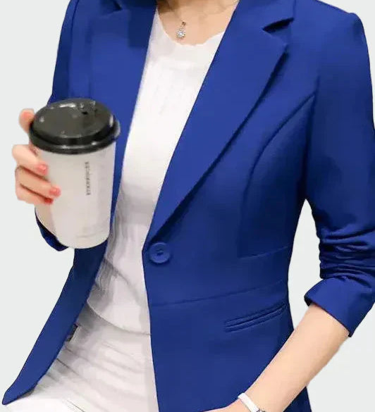 Leontýna - Sako v ideálním střihu