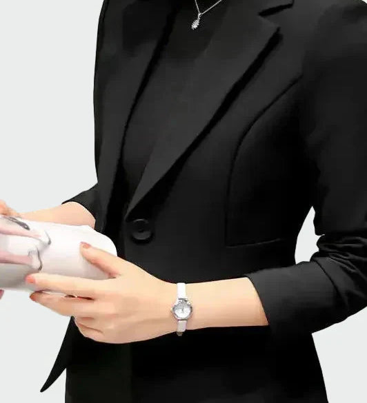 Leontýna - Sako v ideálním střihu