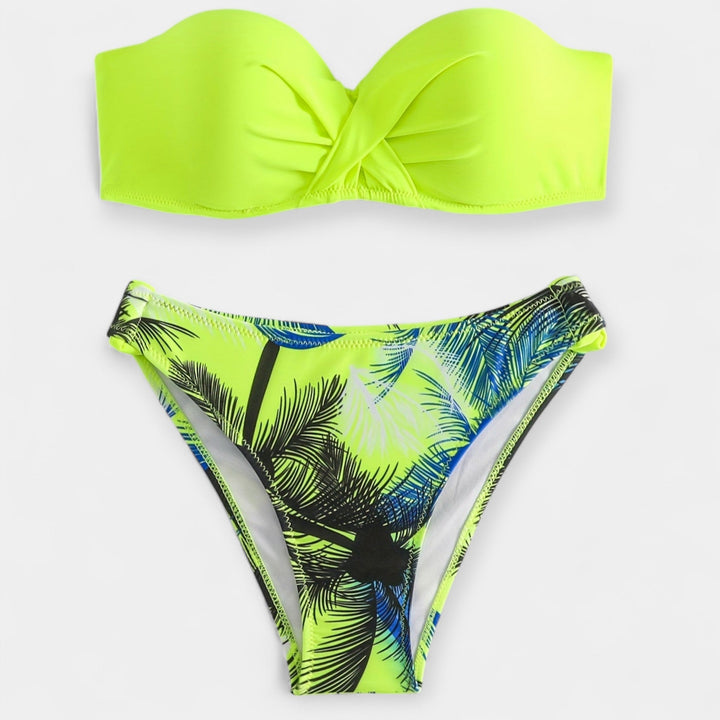 Sexet bikiny s otevřeným zadním dílem a stylem