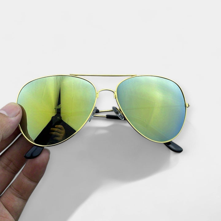 Retro sluneční brýle se zrcadlem