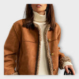 Elegantní kožená bunda s teplou podšívkou a nadčasovým stylem