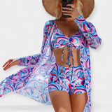 Vysoké bikinové kalhotky a plážové oblečení