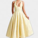 Midi šaty s otevřenými zády a stylovým korzetem