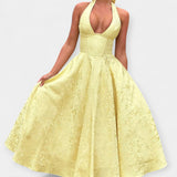 Midi šaty s otevřenými zády a stylovým korzetem